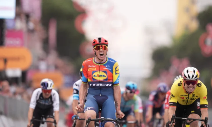 Giro d’Italia/ Përfundon etapa e parë Durrës-Tiranë, çiklisti danez Pedersen mbyll garën në vendin e parë
