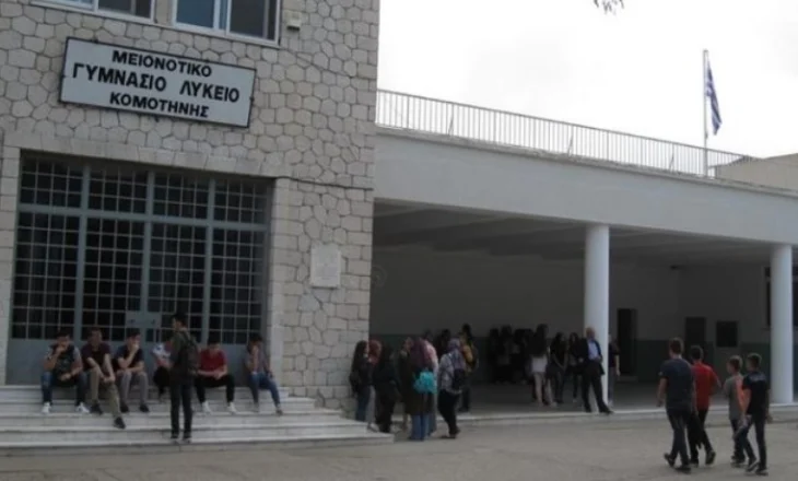 Greqi/ Mbyllen disa shkolla për shkak të përhapjes së bakterit “Strep A”