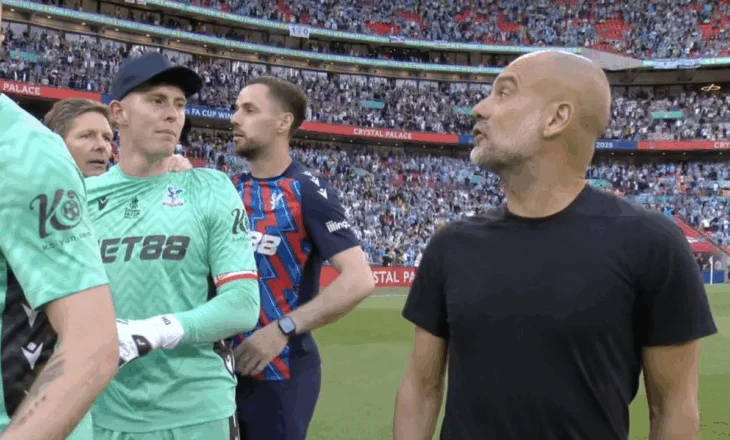 Guardiola nuk i dha dorën portierit të Crystal Palace-t pas humbjes në finale, Hendersoni: I mori 10 minutat e tij shtesë, nuk ka pse t’i mbetet hatri