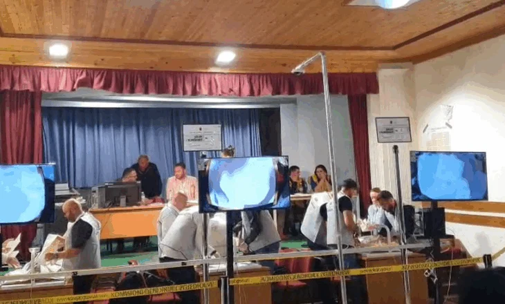 Hapen kutitë e para në Tepelenë e Memaliaj, kryeson bindshëm PS