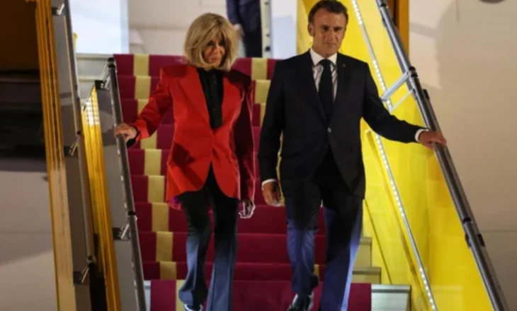 “Humbës…”, eksperti i leximit të buzëve zbulon se çfarë i tha gruaja Macronit pas shuplakës