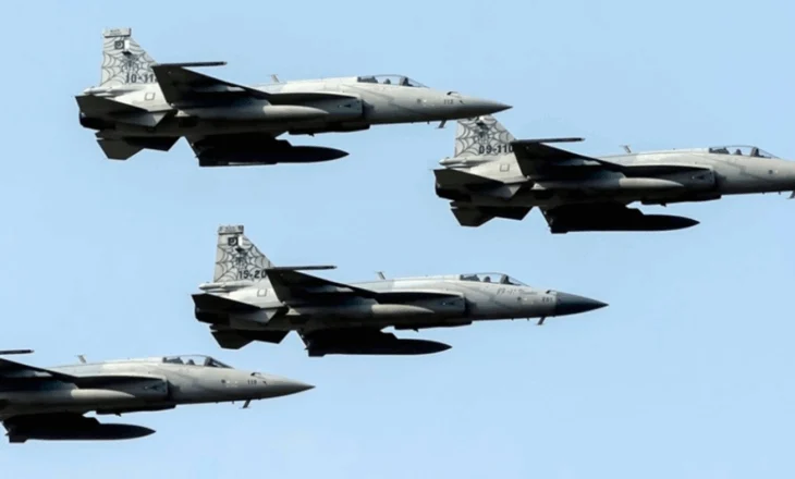 Indi – Pakistan/ CNN: Beteja ajrore e djeshme me 125 avionë luftarakë “një nga më të mëdhatë në histori”