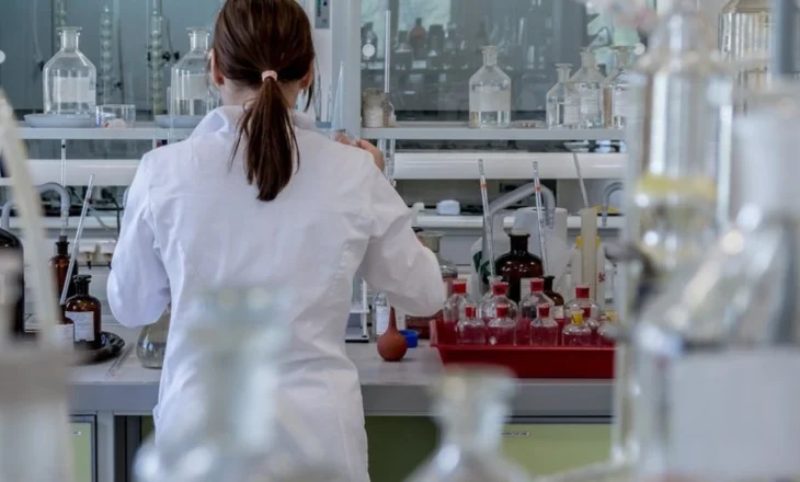 Investigimi: Ilaçet në Shqipëri pa cilësi, pacientët kërkojnë medikamente nga jashtë
