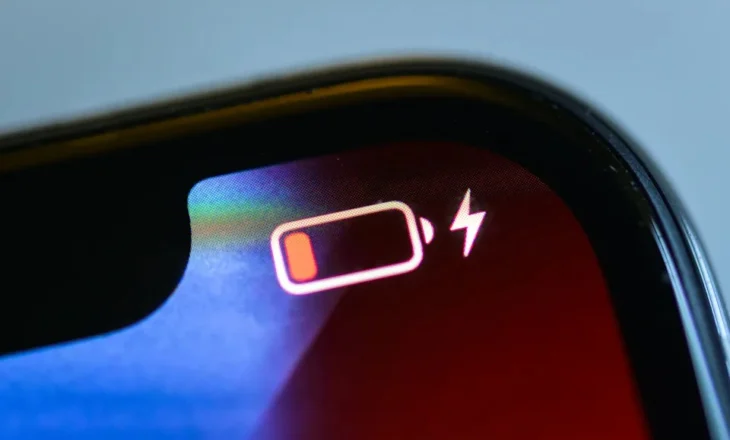 iOS 19 të menaxhojë konsumin e baterisë me AI