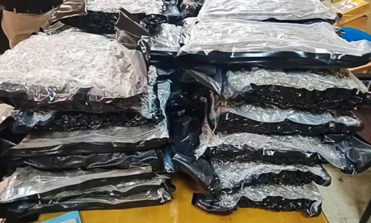 Ish-stjuardesa arrestohet për transportimin e një droge të re vdekjeprurëse, ja nga se përbëhet