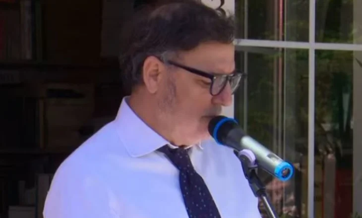 “Ishte vëllai im prej një jete, unik dhe mik i shquar”, Artan Shkreli fjalim prekës në ceremoninë mortore në nder të Artan Lames