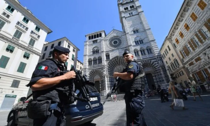 Itali/ Mbante mbi 220 doza kokaine në xhep, karabinierët arrestojnë 18-vjeçarin shqiptar