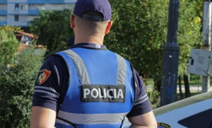 Iu fut në shtëpi adoleshentes, e goditi me shpullë dhe tentoi ta marrë me forcë, arrestohet 38-vjeçari në Gramsh