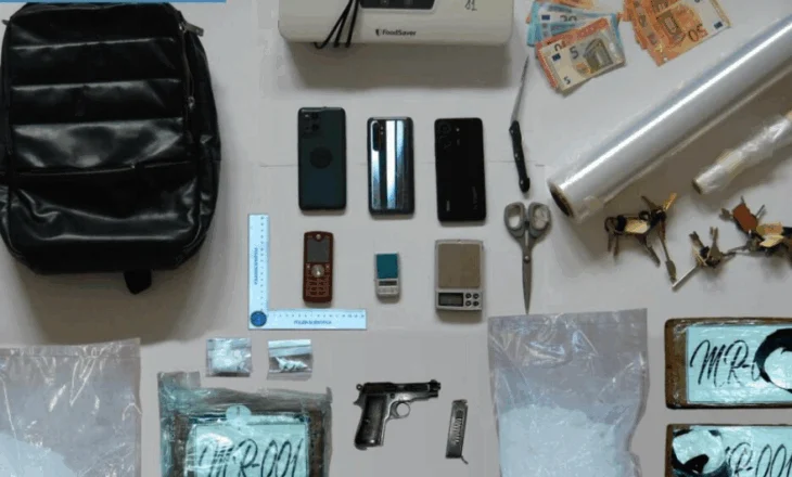 Iu gjet kokainë dhe armë në lokal, arrestohet 27-vjeçari shqiptar në Itali