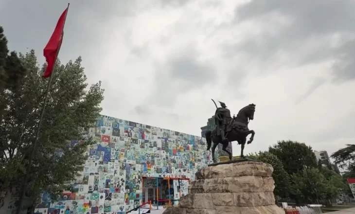 Ja si duket “shtëpia” e Europës në zemër të Tiranës (VIDEO)