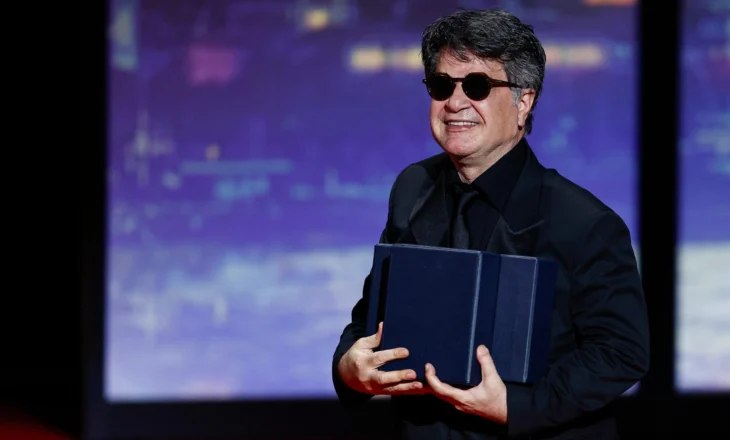 Jafar Panahi fiton “Palmën e Artë” në Kanë 2025 me një film tronditës për regjimin iranian