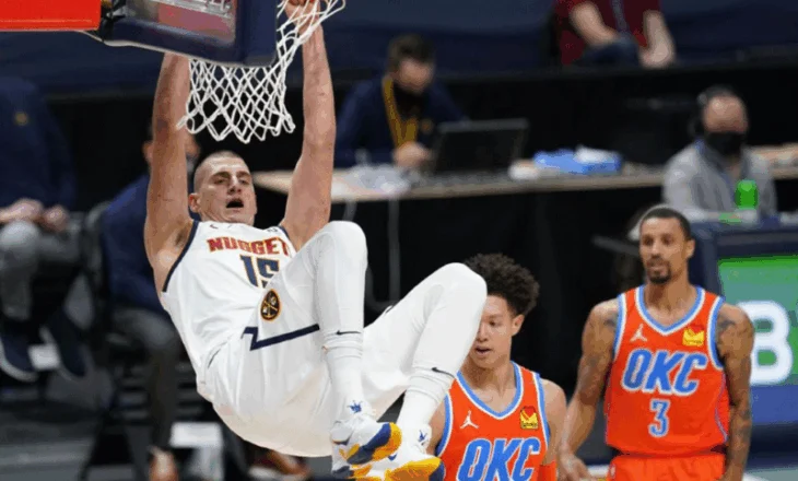 Jokic udhëheq Denver drejt triumfit ndaj Cleveland, New York fiton në fushën e Boston