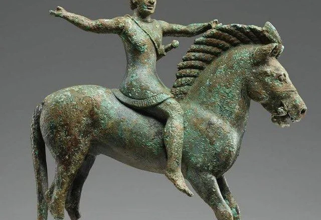 “Kalorësi i Babunjës”, statuja e zbuluar në Babunjë të Divjakës ekspozimit në Los Angeles në muzeun e Vjenës