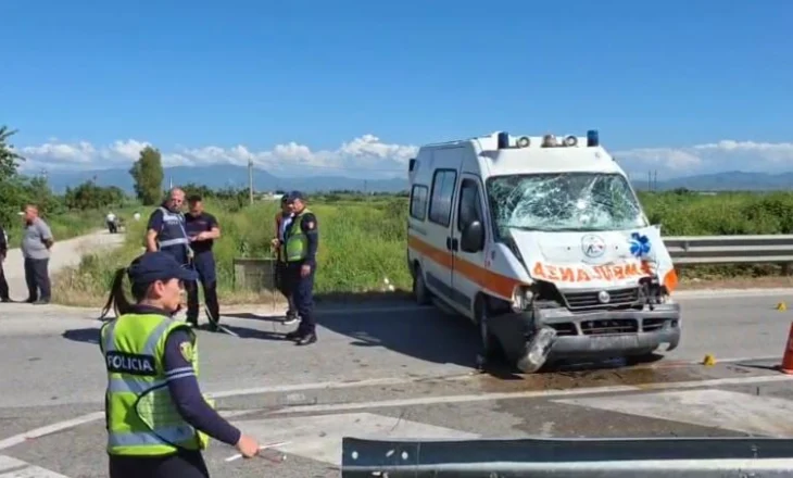 Kamioni përplaset me ambulancën, katër të plagosur në aksin Fier-Lushnjë