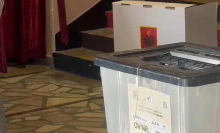 “Kandidatët e PD vijojnë të thyejnë Kodin Zgjedhor”, denoncimi i PS-së: Baçi dhe Çela në orët e pasdites…