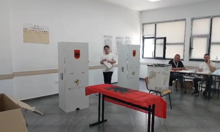Kërkesa për shtyrjen e orarit të votimit në Vlorë për shkak të Giro d’Italias, ja kur pritet të vendosë KQZ-ja
