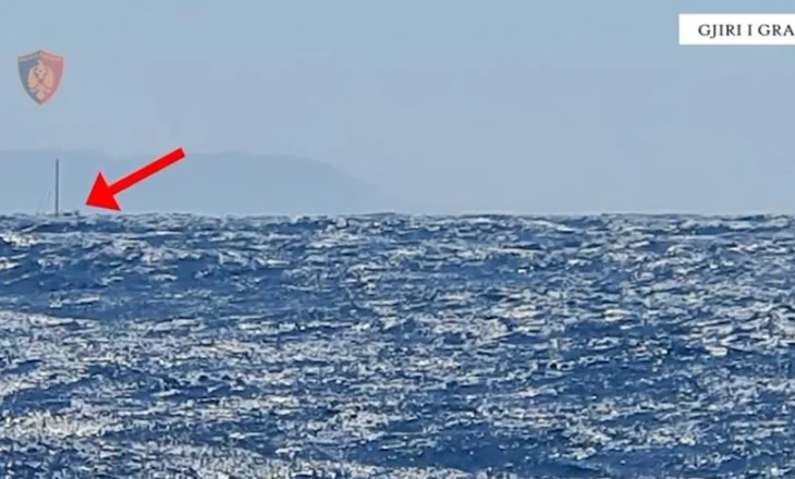 Kishin mbetur në det të hapur pasi veliera kishte pësuar defekt, roja bredgetare e Vlorës shpëton dy turistët