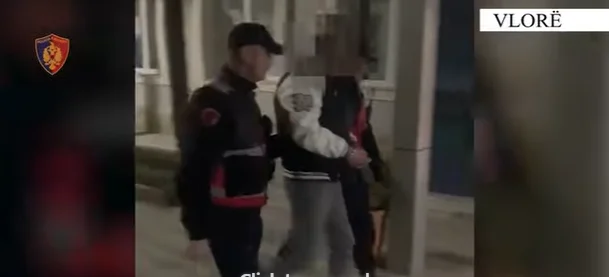 Kokainë dhe kanabis e ndarë në doza me qëllim shitjen në Vlorë e Sarandë/ Arrestohen dy persona
