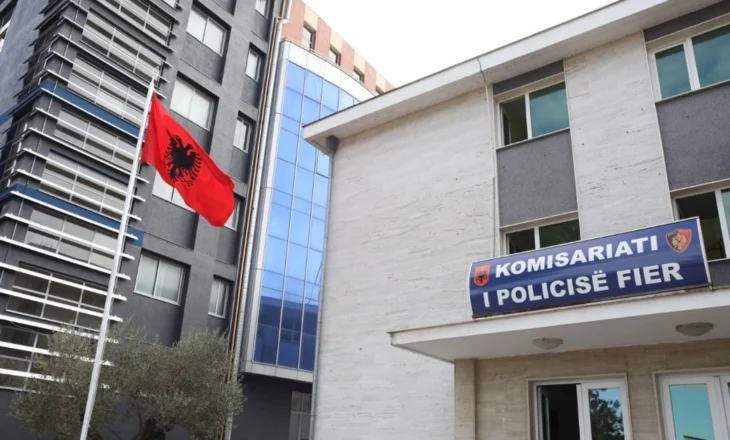 Konflikt në familje! Djali plagos babain në Fier
