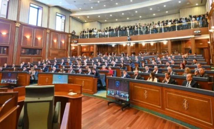 Konstituimi i Kosovës, a do ti siguroj votat Albulena Haxhiu?