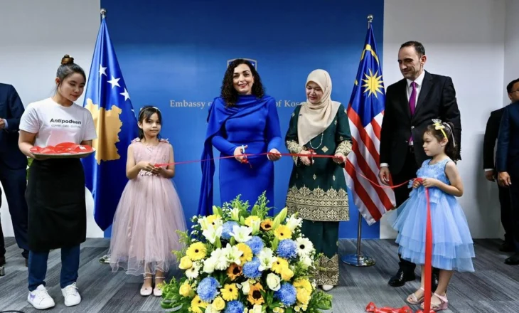 Kosova hap ambasadën në Malajzi, presidentja Osmani: Dritare e re për vendin në Azi