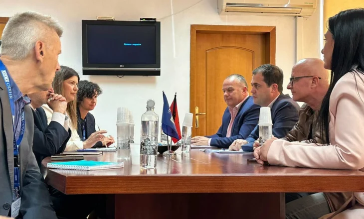 Kreu i misionit të ODIHR për zgjedhjet vizitë në selinë e PD në Durrës, Bylykbashi: Kërkuam vëzhgim ndërkombëtar në “zonat e nxehta”
