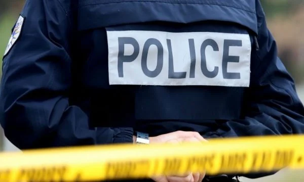 Krim makabër në Prizren! Një burrë ther me thikë gruna dhe dy vajzat, njëra mbetet e vdekur