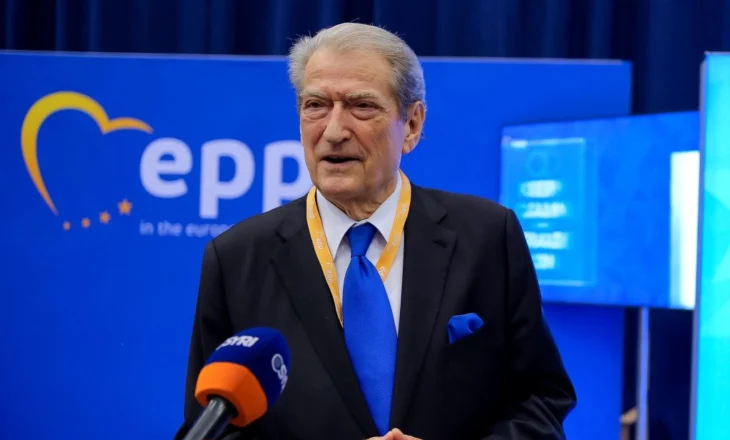 “Krimineli Vullnet Sinaj blen vota”/ Berisha denoncon skemën e blerjes së votave në Vlorë
