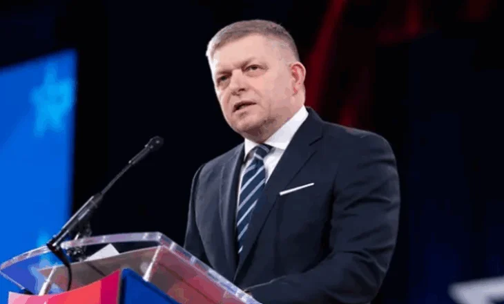 Kryeministri sllovak i sheh deklaratat e Zelenskit si kërcënim: Do shkoj në Moskë në Ditën e Fitores