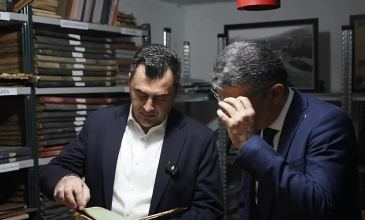 Kryetari i Bashkisë pret Ambasadorin e Azerbajxhanit në një vizitë kulturore në Bibliotekën “Qemal Baholli”