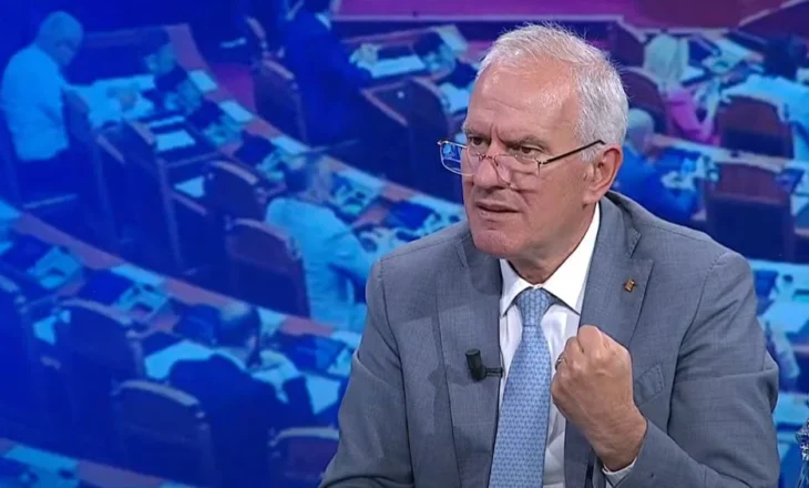 “Kur gjeneralët s’janë të aftë të bëjnë ndryshimin, do të ngrihen…”, Xhaferaj: Nga vjeshta deri në pranverë do të ketë reformim të PD