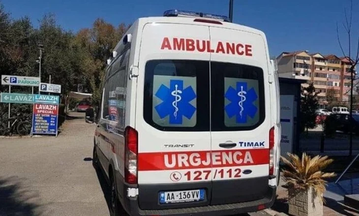 Kurbin/ Makina përplas tre persona, transportohen në spital