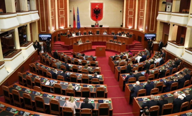 Kuvendi rikthehet me seancat plenare, ja kur pritet të nisë zyrtarisht nga puna Kuvendi i dalë nga 11 maji…