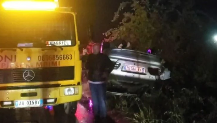 Lagështira shkakton aksident në Moravë, përmbyset makina në lëvizje (Detaje)