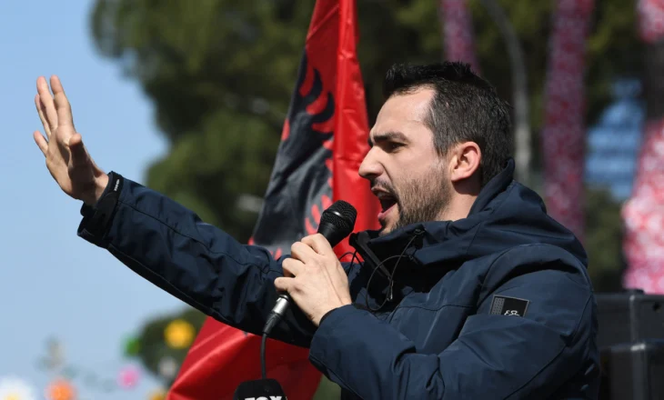 Lapaj: Të dua Shqipëri! Në mbetë veç një, unë do të jem ai