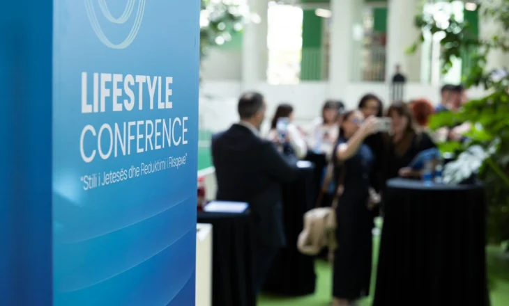 “Lifestyle Conference” mblodhi mjekë dhe profesionistë në Tiranë: Thirrje për ndërgjegjësim dhe reduktimin e dëmit
