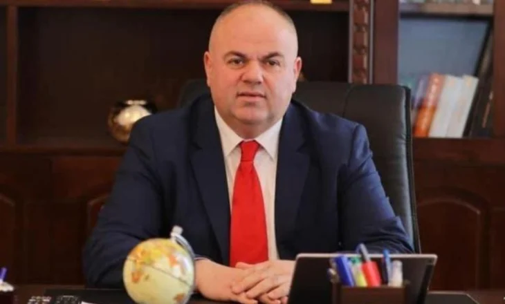 Lirohet Safet Gjici, ish-kryebashkiaku i Kukësit lë qelinë për shkak të gjendjes së rënduar shëndetësore