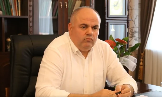  Lirohet Safet Gjici/ Ish-kryebashkiaku lë qelinë, shkak gjendja shëndetësore