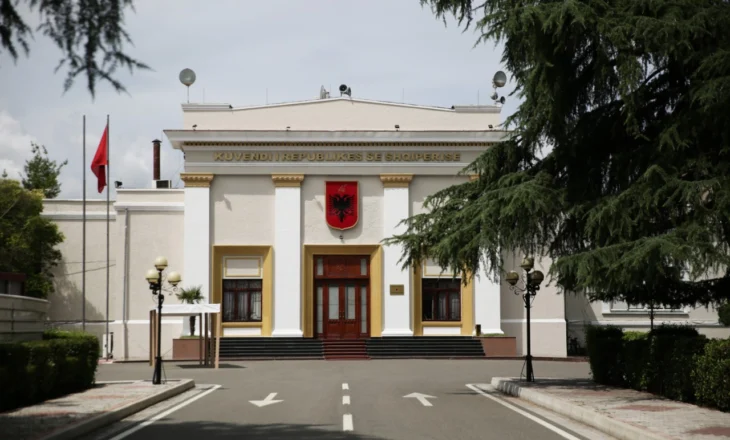 Lista/ Nga Majko tek Basha, kush janë 82 deputetët aktualë që mbetën jashtë Parlamentit