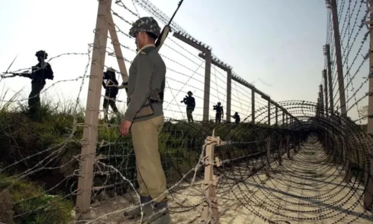 Lufta Indi-Pakistan, gjenerali pakistanez: Kemi shkatërruar 12 dronë indian gjatë natës