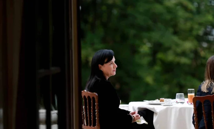 ”Luxus Magazine”: Linda Rama, mision për të ringjallur fuqinë e demokracisë