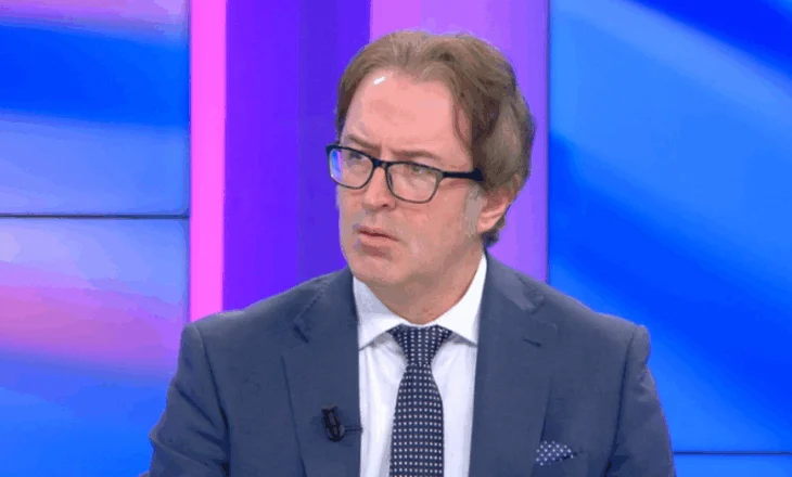 “Ma thanë troç”, Alizoti ngre akuza të forta: Bandat e Elbasanit po kërcënojnë në shtëpitë e tyre qytetarët për votën