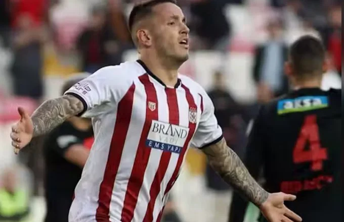Manaj i shënon Gallatasarajit në goleadën turke