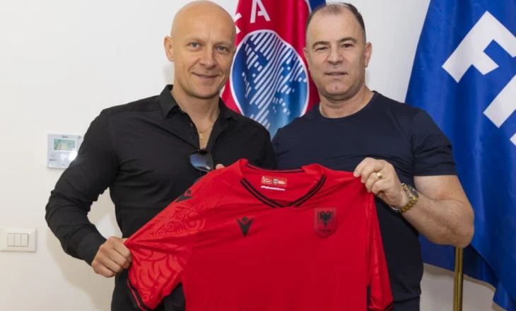 Marciniak viziton “Shtëpinë e Futbollit”, thirrje të rinjve shqiptarë: Bëhuni arbitra futbolli!