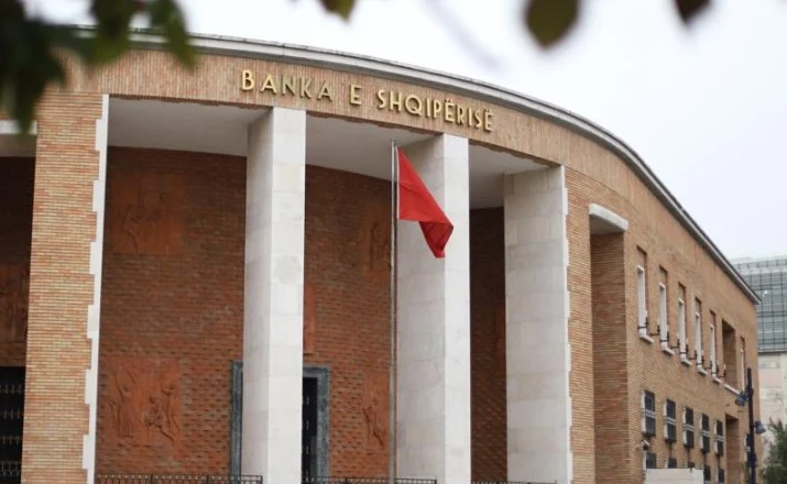 Masat për kreditë për shtëpi, Xhepa: Ul rrezikun për tregun