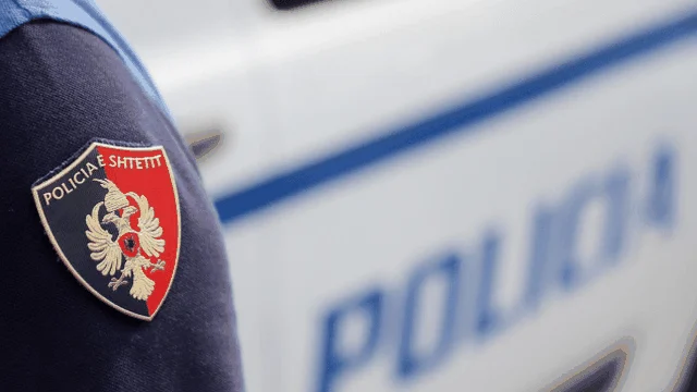 Mbante peng dhe dhunonte partneren italiane, arrestohet 27-vjeçari