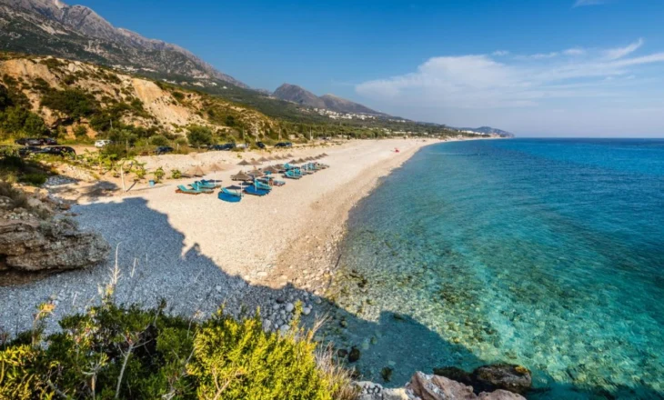 Media britanike “Metro”: Vizitoni Vlorën, qytetin idilik në Rivierën Shqiptare
