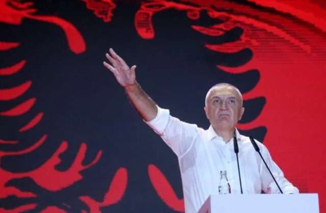 Meta denoncon “banditizmin elektoral” në Vorë e Tiranë, thirrje numëruesve të mbrojnë votën