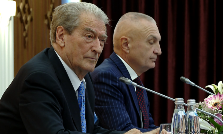 Meta ‘divorcohet’ nga Berisha: Në zgjedhjet lokale garojmë me siglën e Partisë së Lirisë!