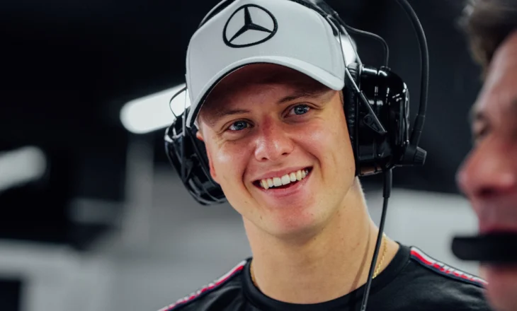 Mick Schumacher bisedime me makinën debutuese për t’u rikthyer në Formula 1 vitin e ardhshëm